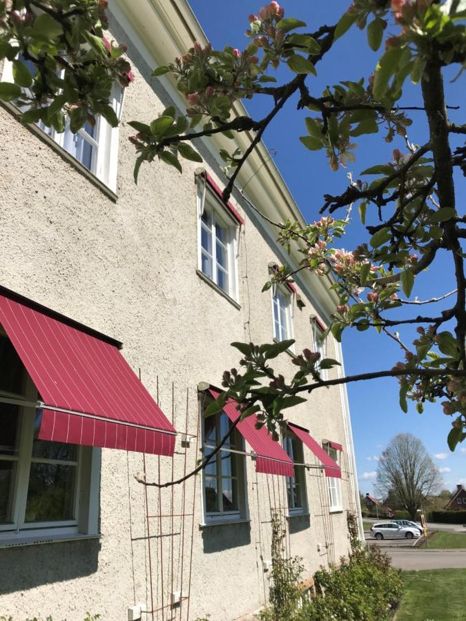 Vandrarhemmet Oestergatan Skövde Esterno foto