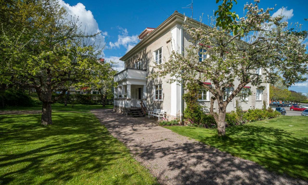 Vandrarhemmet Oestergatan Skövde Esterno foto